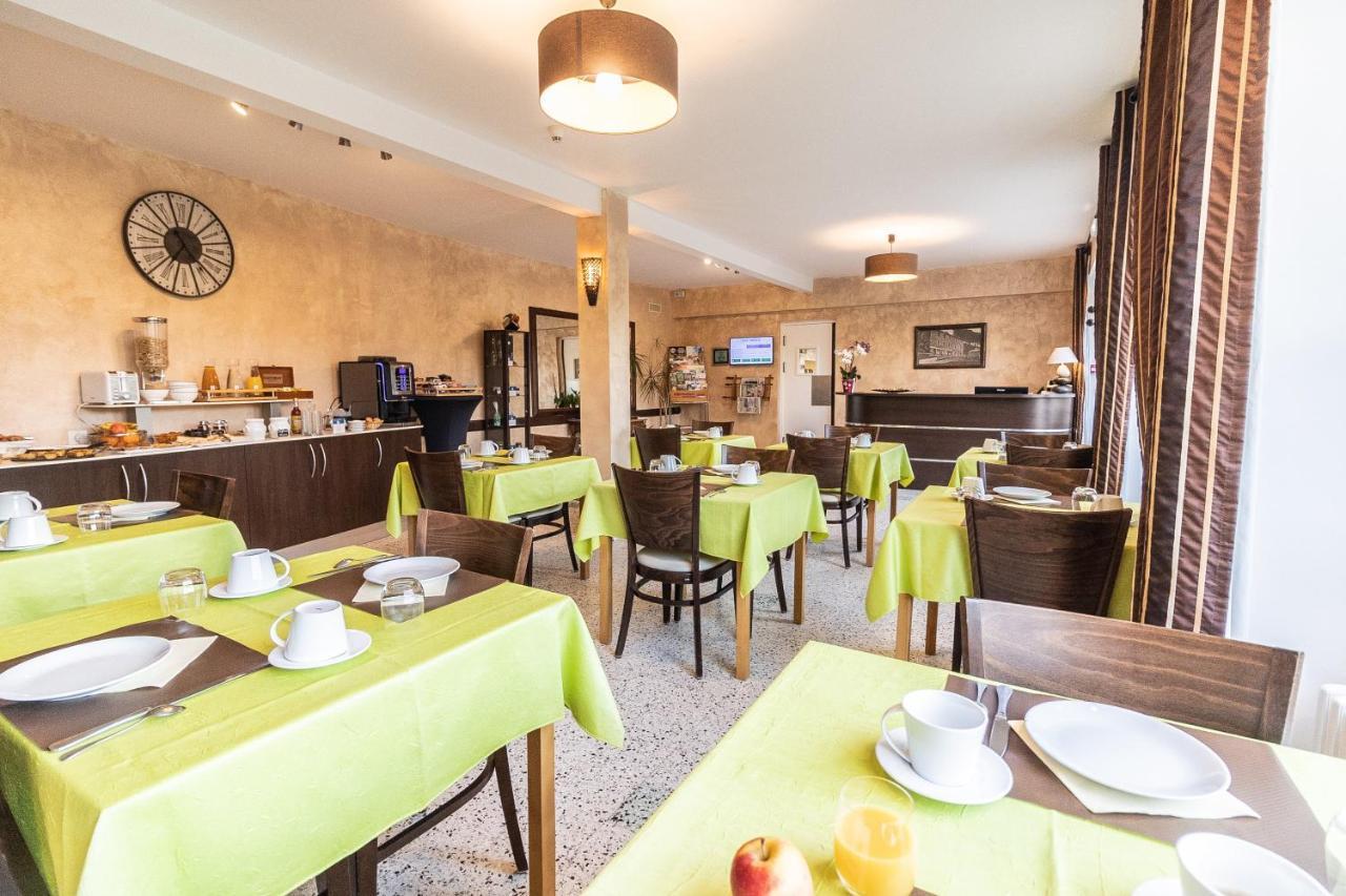 De La 3* Le Chambon-sur-Lignon